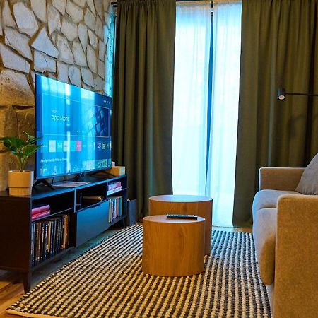 1-Bedroom Apartment Adam With Free Parking 데마노브스카돌리나 외부 사진